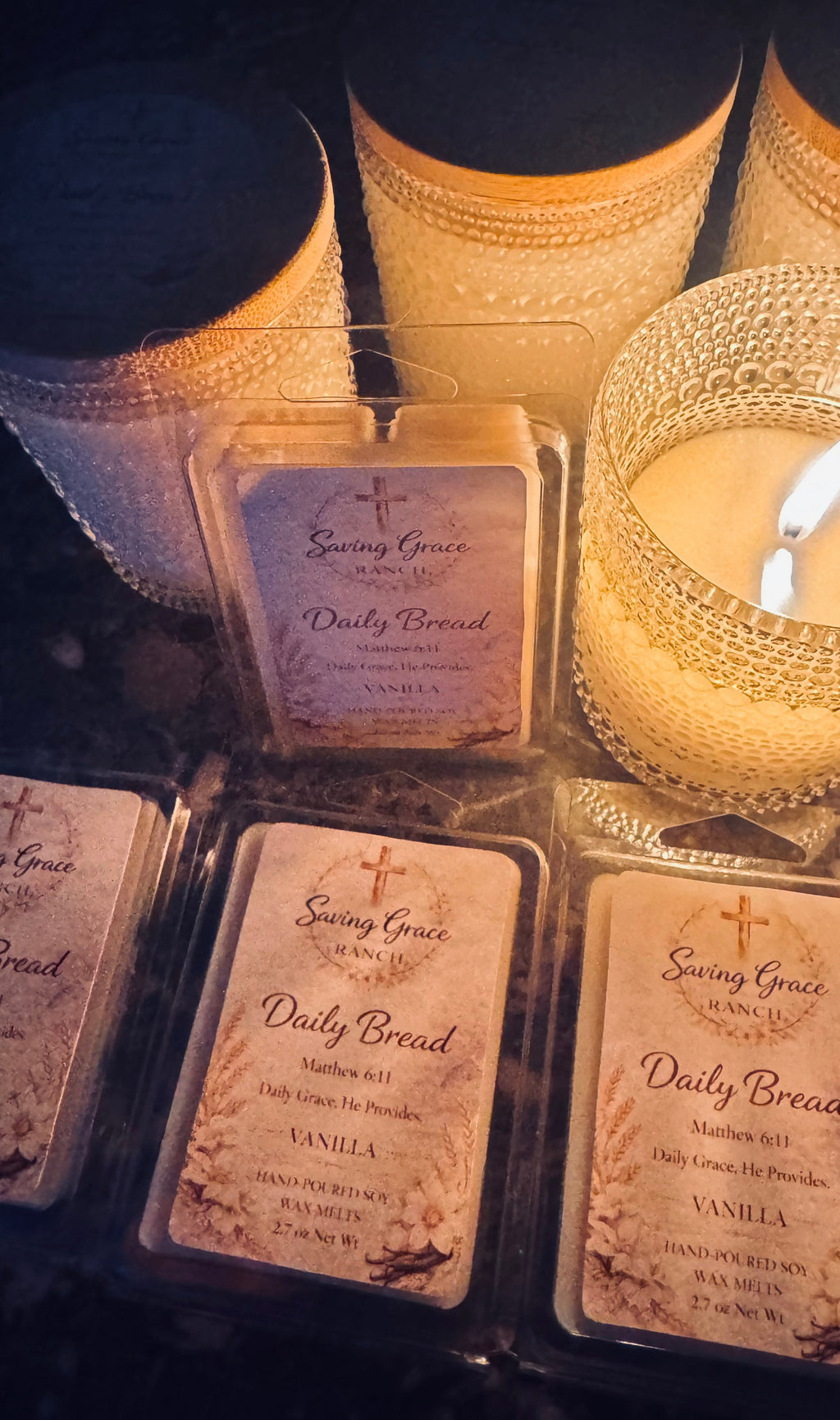 Daily Bread - Vanilla 8 oz Signature Candle (FREE WAX MELT)
