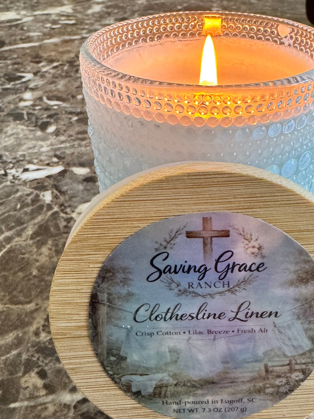 Clothesline Linen 8 oz Signature Candle (FREE WAX MELT)
