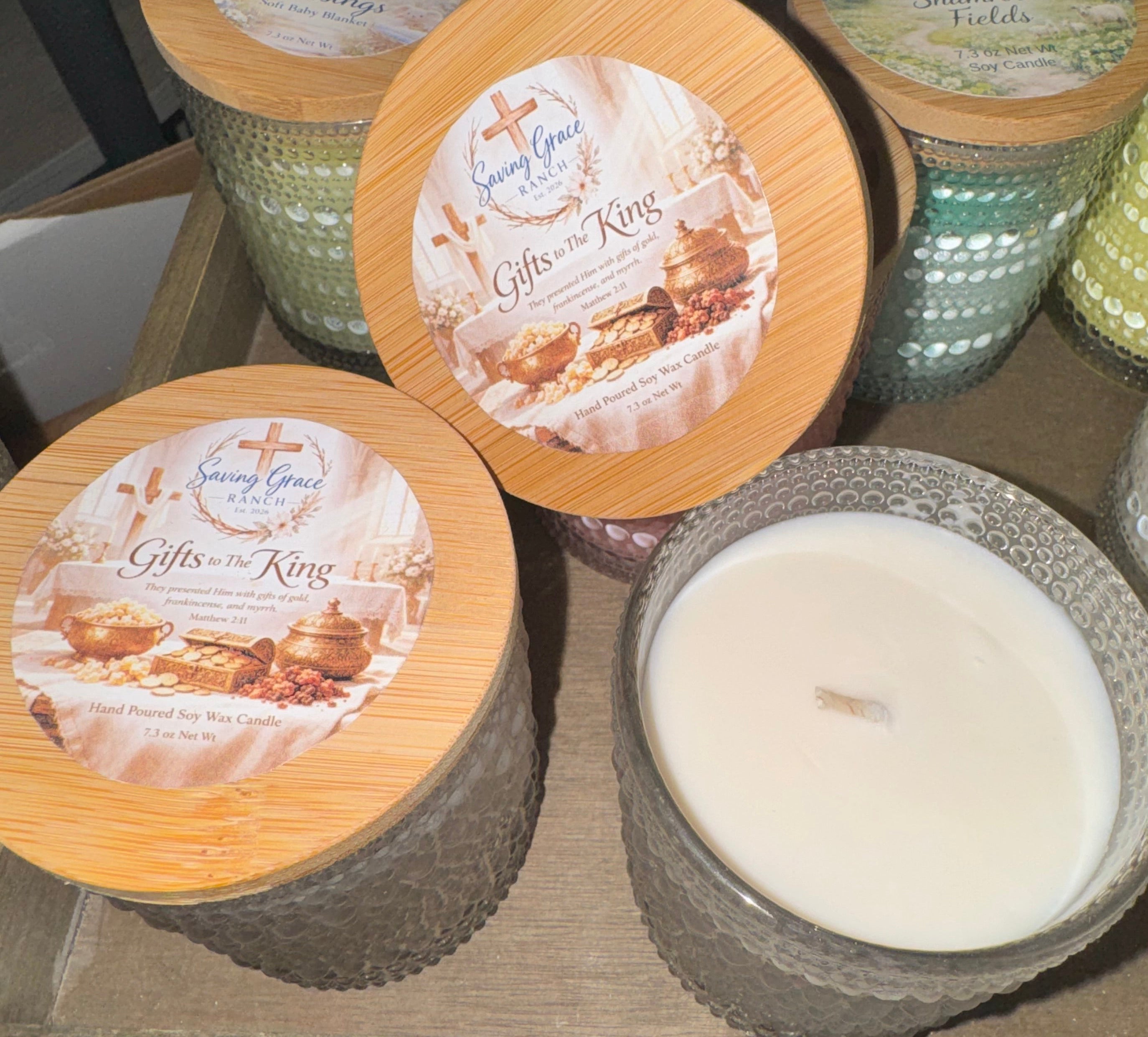 Gifts to The King 8 oz Signature Candle (FREE WAX MELT)