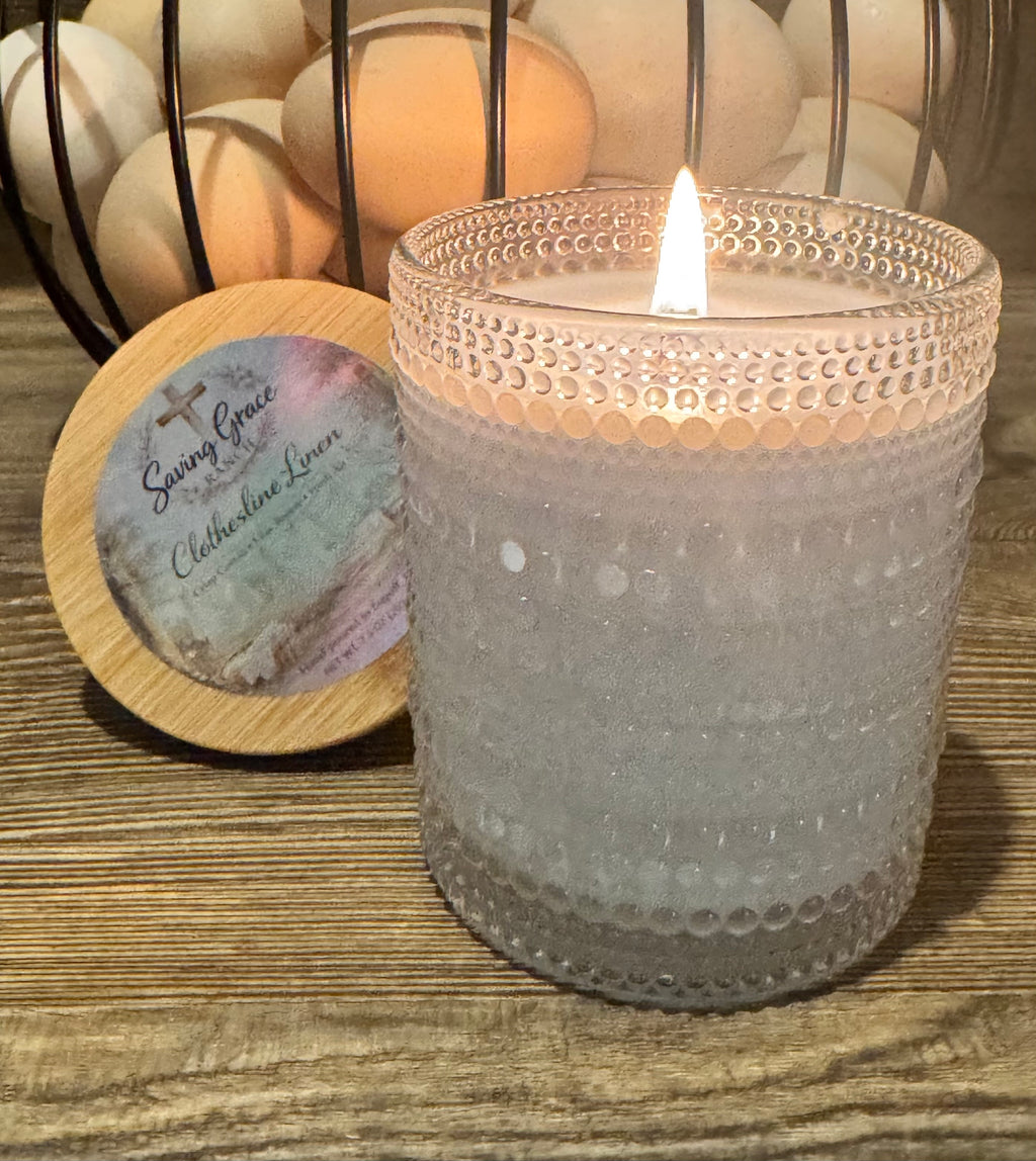 Clothesline Linen 8 oz Signature Candle (FREE WAX MELT)